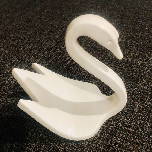 VINTAGE Midcentury MCM White Ceramic Swan Bathroom Hand Towel Holder 7"x7.5"x5" - Picture 2 of 10
